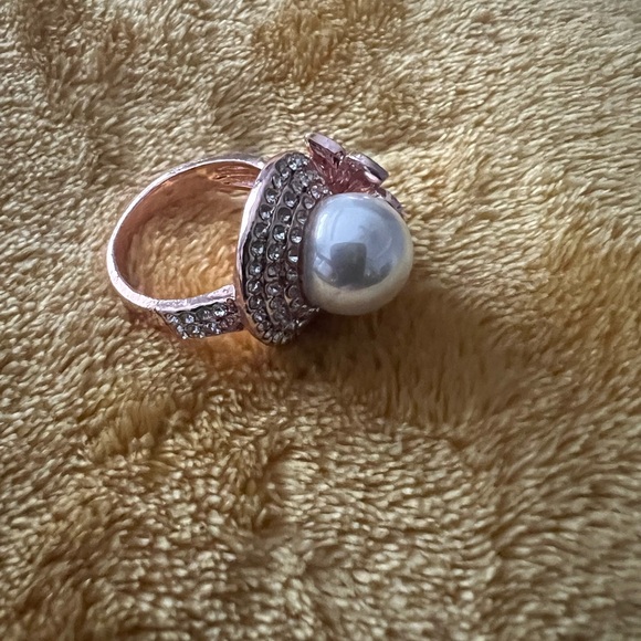 Cute Ring - Picture 3 of 5
